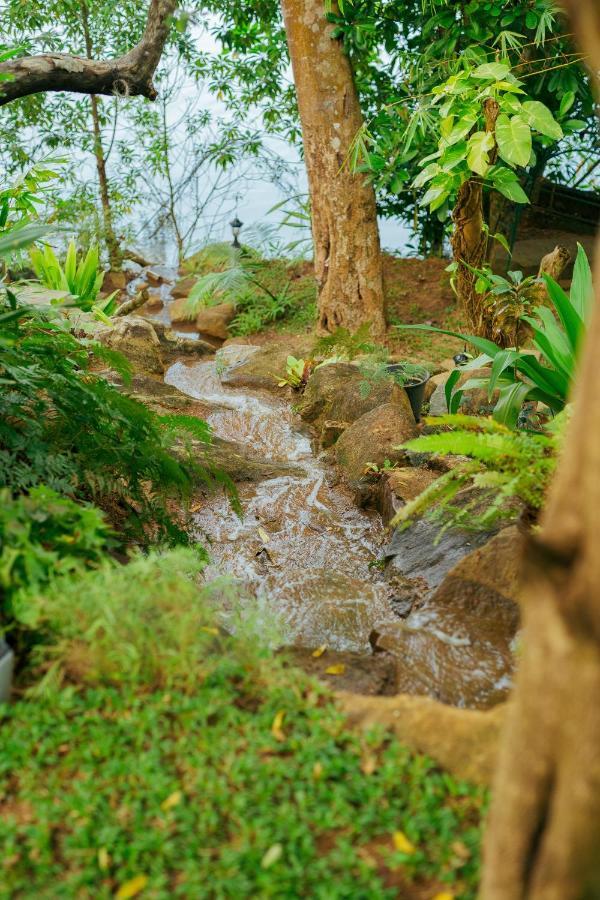 Villa Birdlake Hikkaduwa Esterno foto