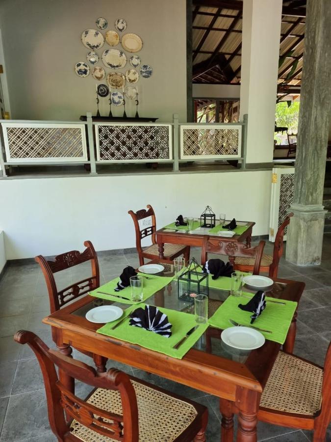 Villa Birdlake Hikkaduwa Esterno foto